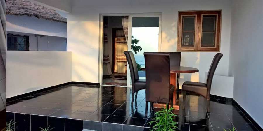 Terrasse de l'appartement location vacances cap skirring sénégal casamance petit et long séjour voyage 